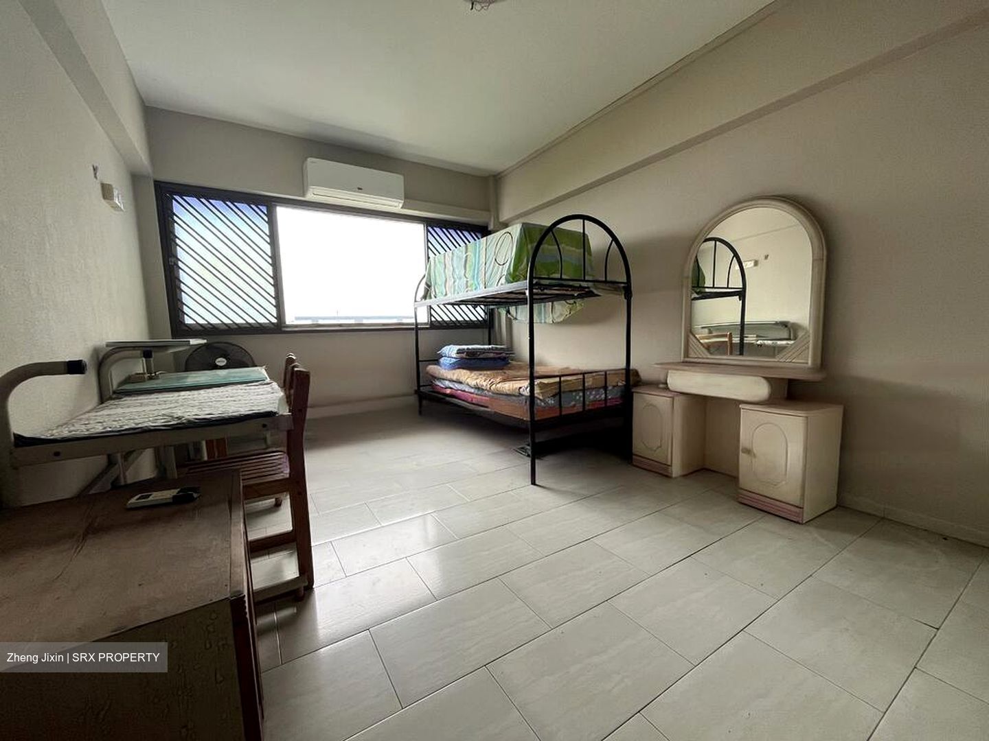 Blk 51 Teban Gardens Road (Jurong East), HDB Executive #459037711